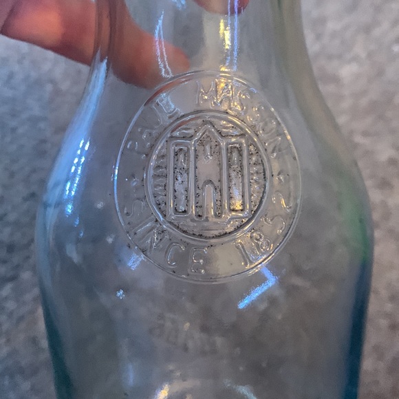 Embossed Paul Masson Since 1852 Glass Wine Bottle - Picture 3 of 7